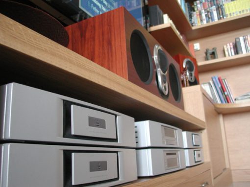 Cine en Casa con LINN + televisor gran pantalla