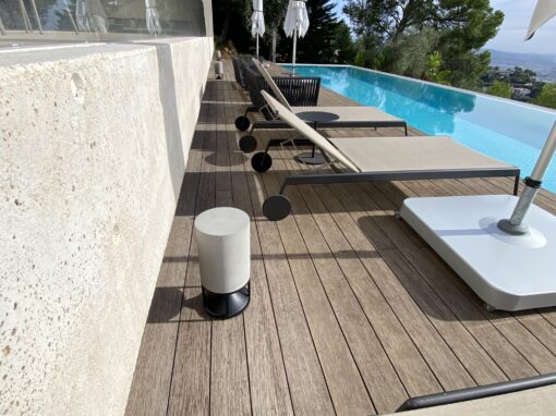 Instalacion SONOS con altavoces invisibles y altavoces cilindricos de ARQUITECTURA SONORA